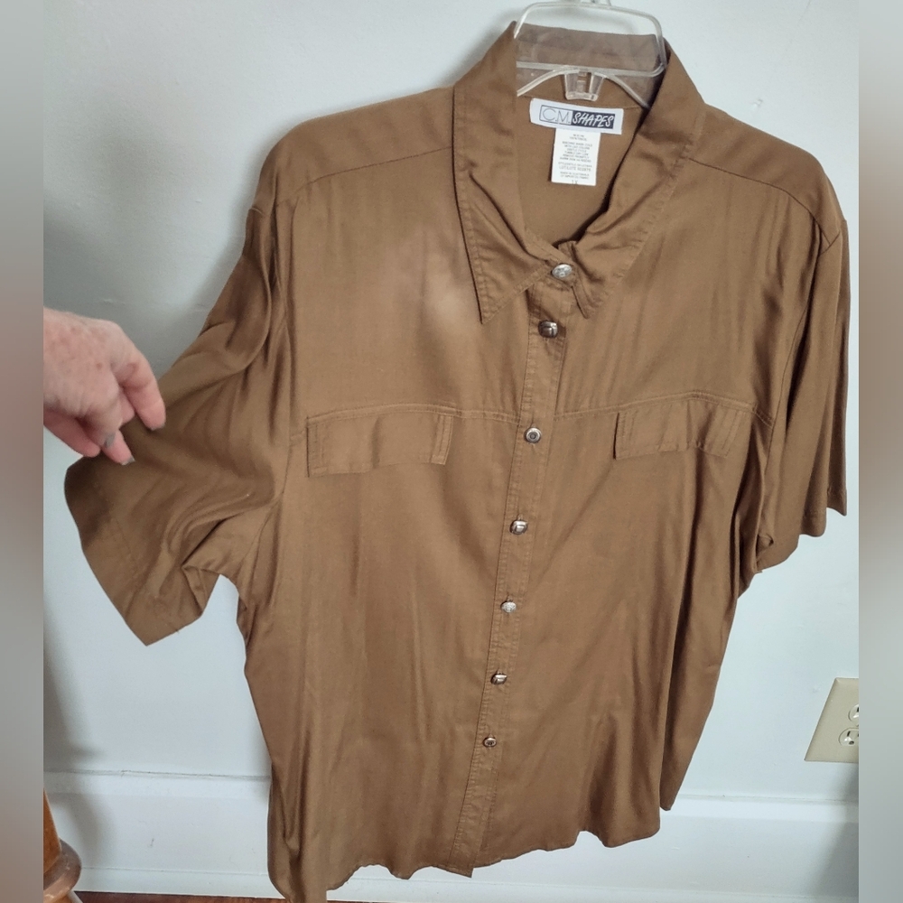 Plus Sz Brown Blouse w/Pewter Buttons